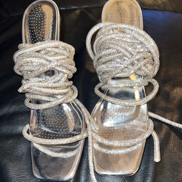 Silver rhinestone wrap heels size 8 only worn twice - Picture 2 of 9